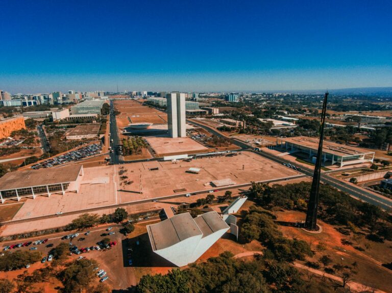 Vista aérea da Esplanada dos Ministérios, em Brasília, sede do Tesouro Nacional Vista aérea da Esplanada dos Ministérios, em Brasília, sede do Tesouro Nacional
